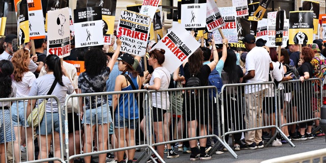 WGA picket line