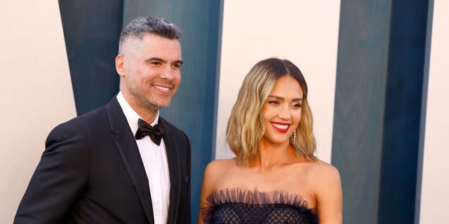 Cash Warren and Jessica Alba together on the red carpet