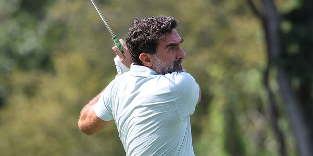 Yasir Al-Rumayyan swings club