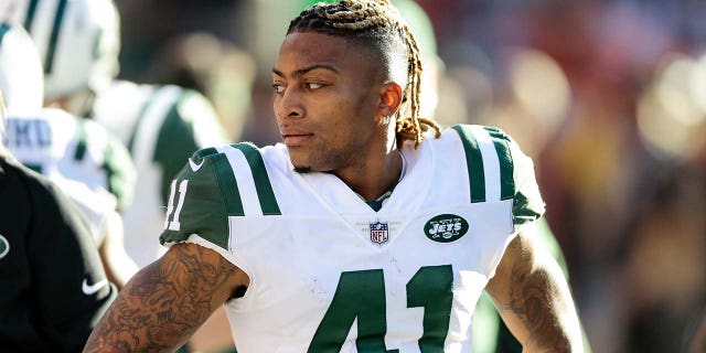 Buster Skrine on bench