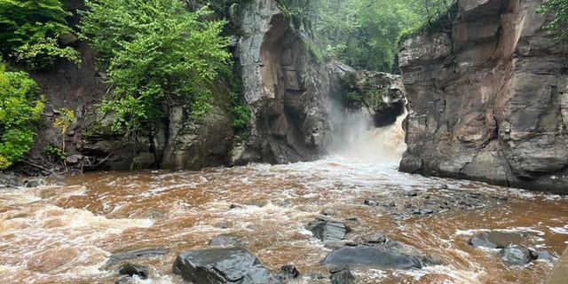 Fawns Leap waterfall