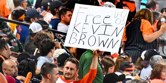 Kevin Brown sign 