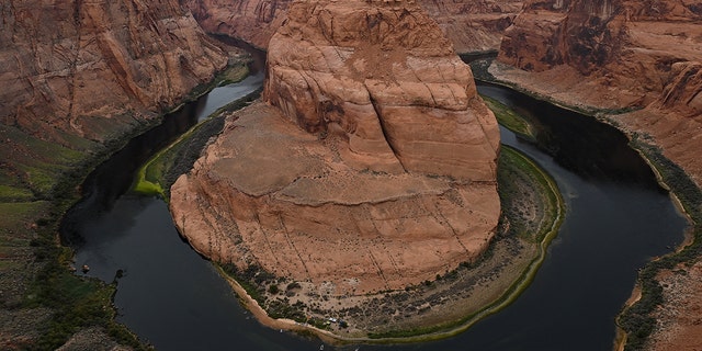 Horseshoe bend