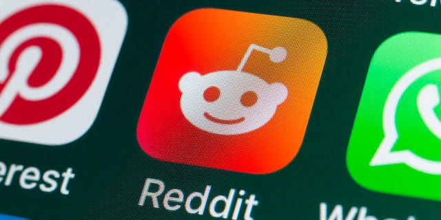 Reddit app button