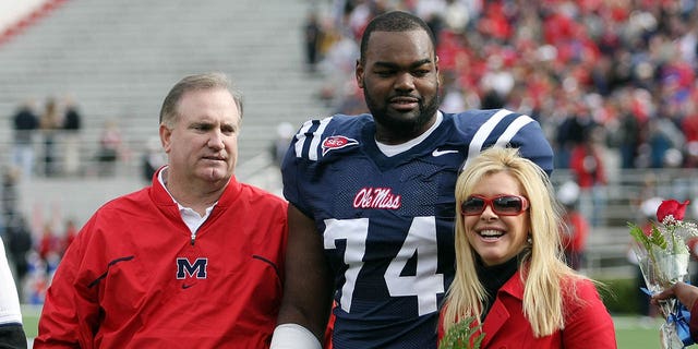 Michael Oher with his family