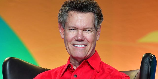 A photo of Randy Travis