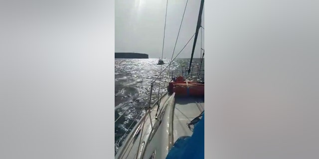 Sail boat call for help