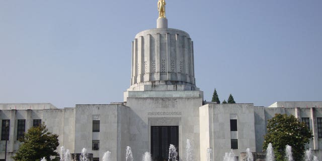 oregon capitol