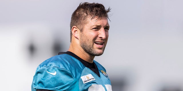 Tim Tebow tries out for Jaguars