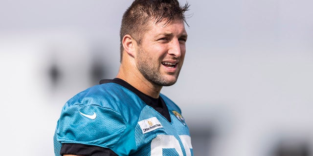 Tim Tebow tries out for Jaguars