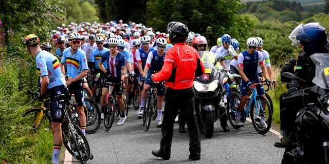 Protesters interrupt UCI Cycling World Championships