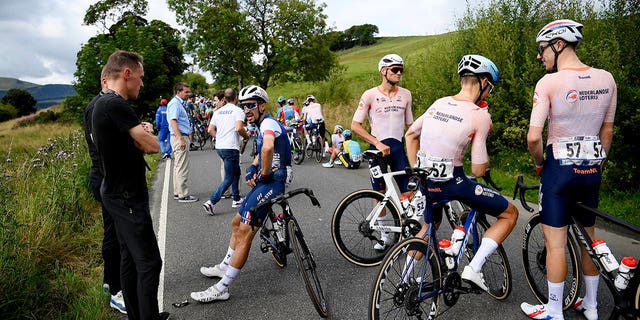 Protesters interrupt UCI Cycling World Championships