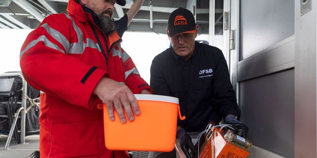 Investigators prepare black box for transport