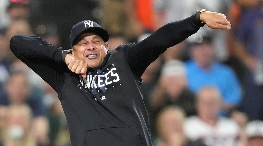 Yankees' Aaron Boone mocks umpire in epic tantrum after ejection | Fox News