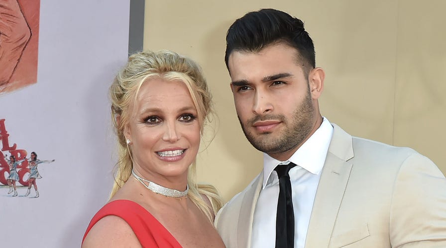 Britney Spears hosts 'star-studded' Los Angeles wedding 