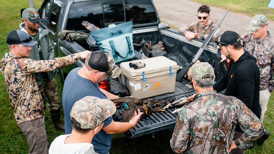 Travis Thompson teaches duck hunting