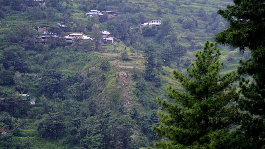 Pakistani prime minister honors rescuers who saved 6 children, 2 adults from broken cable car