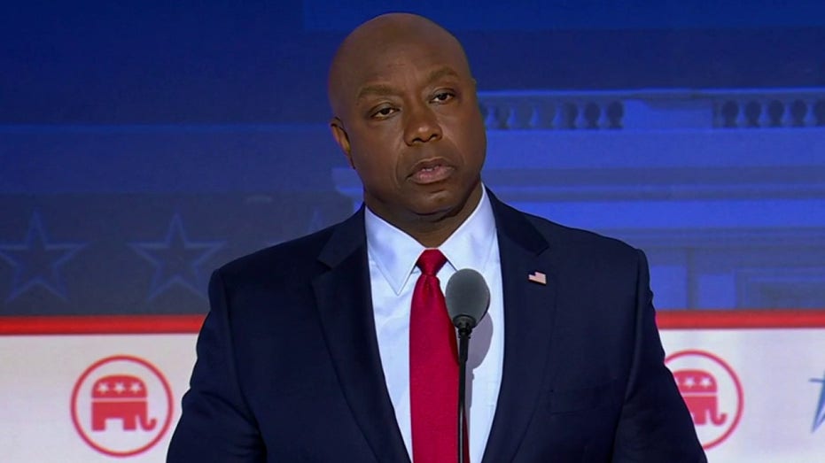 Sen. Tim Scott vows to ‘complete the wall’ at US-Mexico border