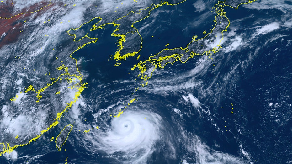 Typhoon Khanun lashes Okinawa with strong winds, high waves