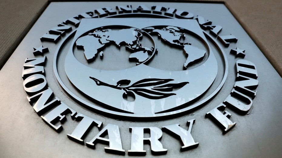 IMF team to conduct initial review of Sri Lanka’s loan program amidst ongoing financial crisis