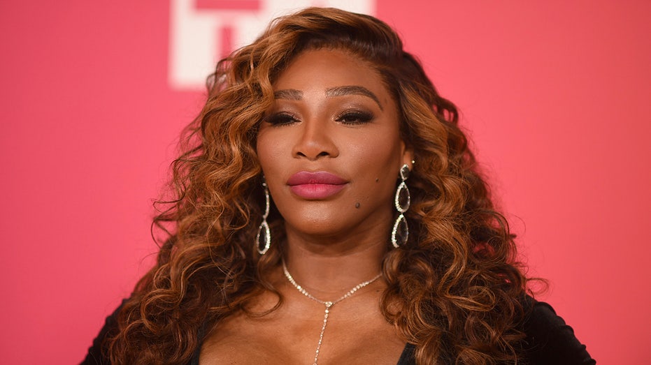 <div></noscript>Tennis great Serena Williams offers Caitlin Clark advice, support: 'They can't do what you do'</div>