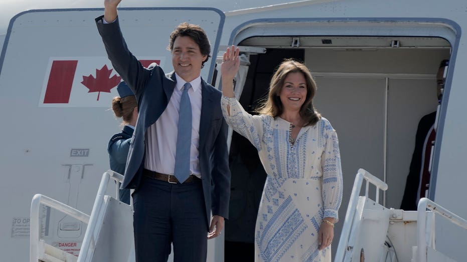 PM Justin Trudeau thanks Canadians for support following announcement that he and his wife are separating