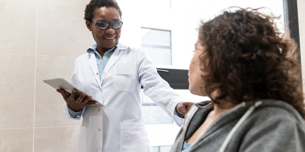 Black doctor blasts claim 'systemic racism' influences poor health: 'Makes my blood boil' - Vimarsana News