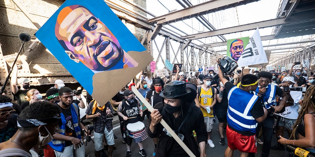 NYC cop cleared of excessive force charges from George Floyd protest, 2 other officers found guilty: report - Vimarsana News