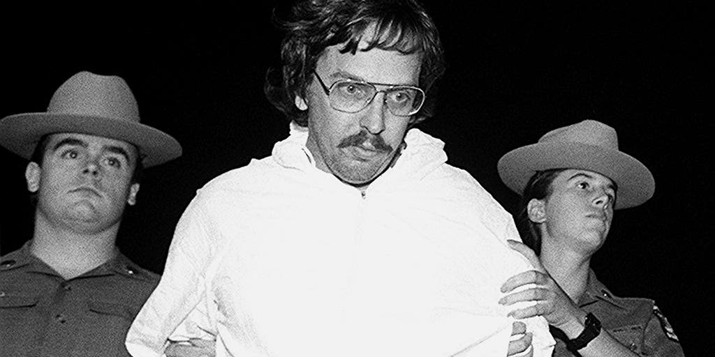 New York serial killer Joel Rifkin may still hold answers to cold cases, doc says: 'He's playing a game' - Vimarsana News