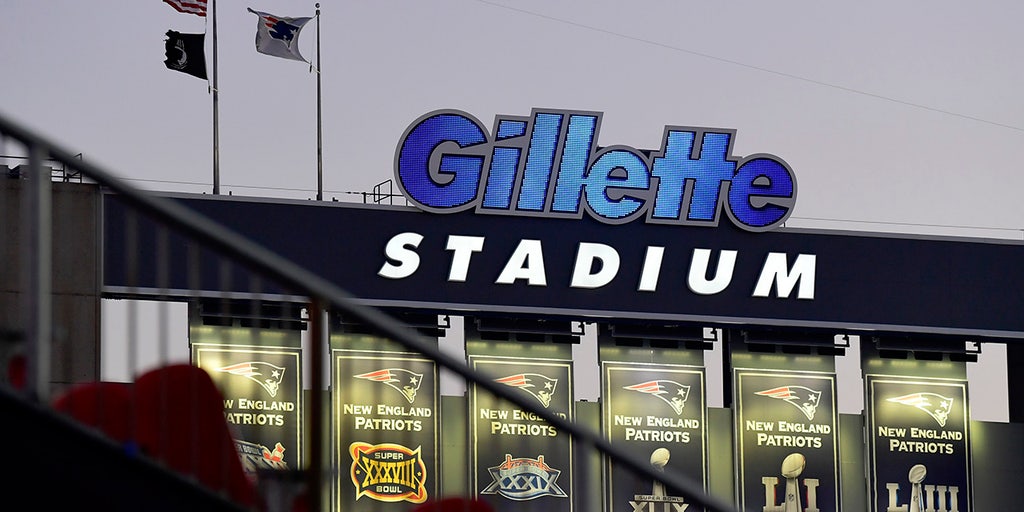 New England Patriots vs. Miami Dolphins - Gillette Stadium