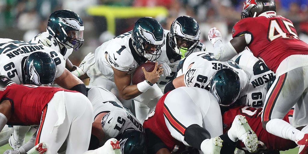 Eagles' Jalen Hurts suggests 'tush push' has sparked threats: 'Heard a guy  wanted me hurt for it'