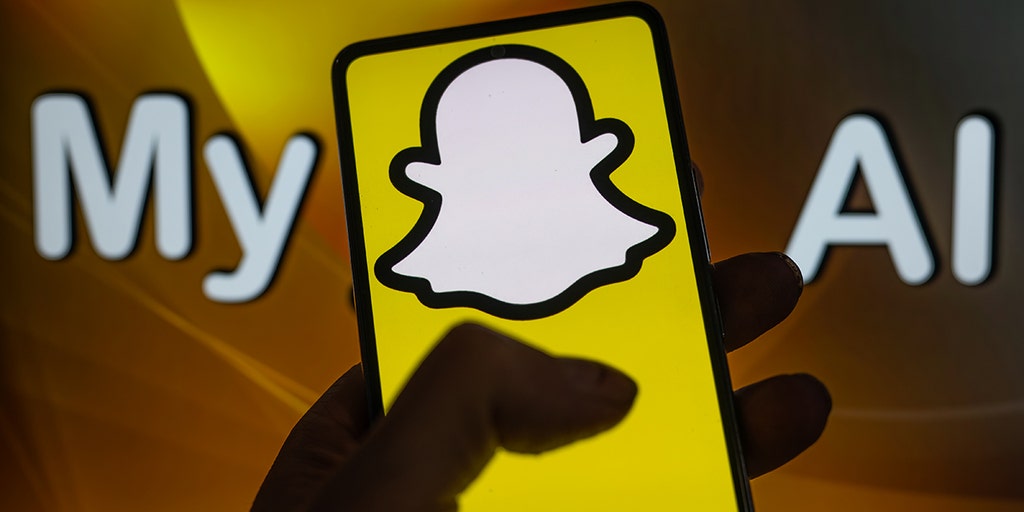 Snapchat expands into AI with 'Dreams' tool: Tech frontiers 'are messy places,' expert warns - Vimarsana News