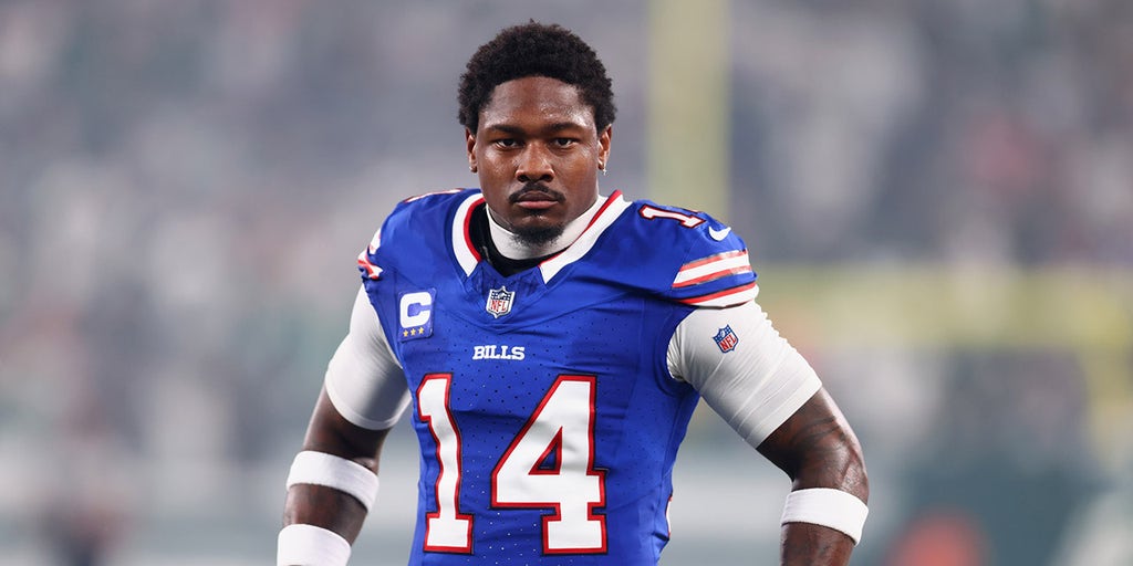 BILLS REPORTER CAUGHT TALKING BADLY ABOUT STEFON DIGGS 