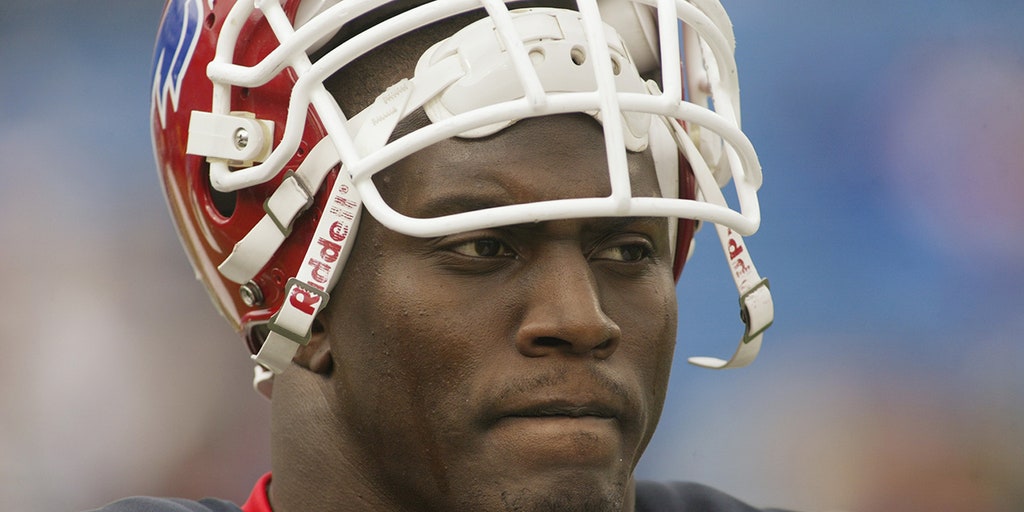 Bills great Takeo Spikes needles team over seating placement for