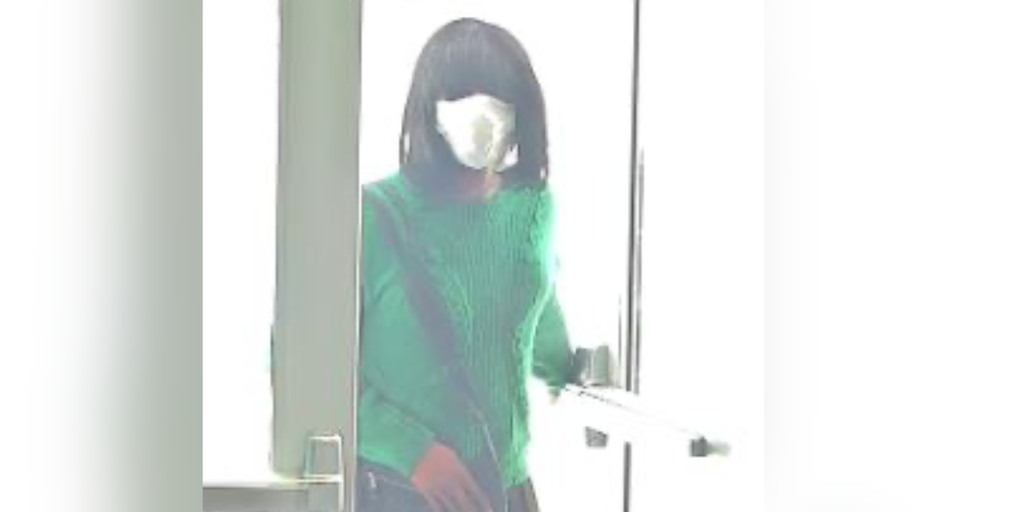 'Sticky Note Bandit' arrested after robbing four banks while dressed as woman: Officials - Vimarsana News
