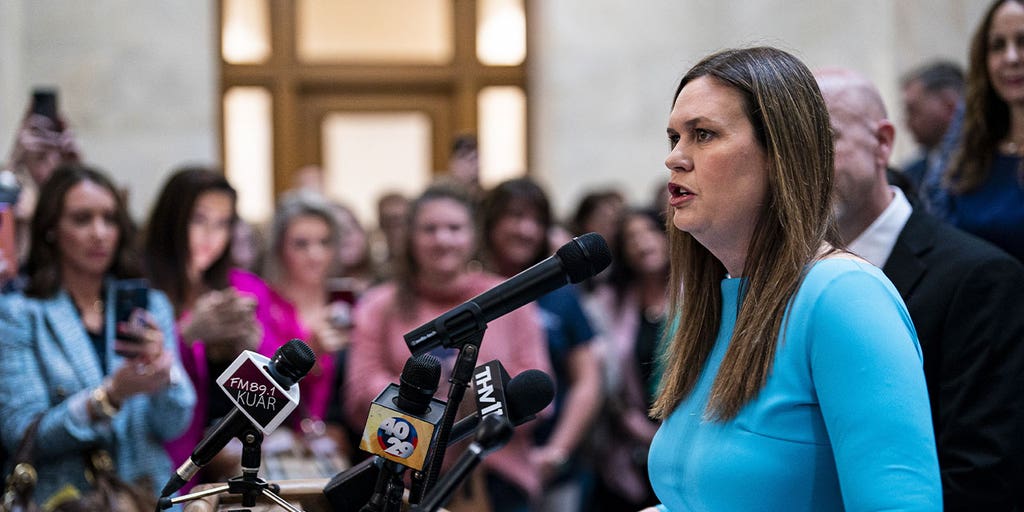 Arkansas Gov. Sanders' legislative push to restrict public access to her records receives no progress - Vimarsana News