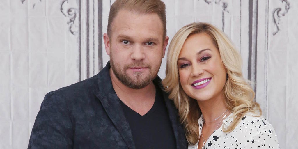 Kellie Pickler's late husband Kyle Jacobs remembered at private celebration of life service - Vimarsana News