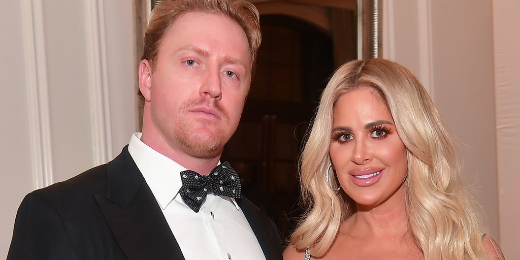 Kim Zolciak's ex Kroy Biermann says reality stars are 'financially destitute' due to her 'reckless spending' - Vimarsana News