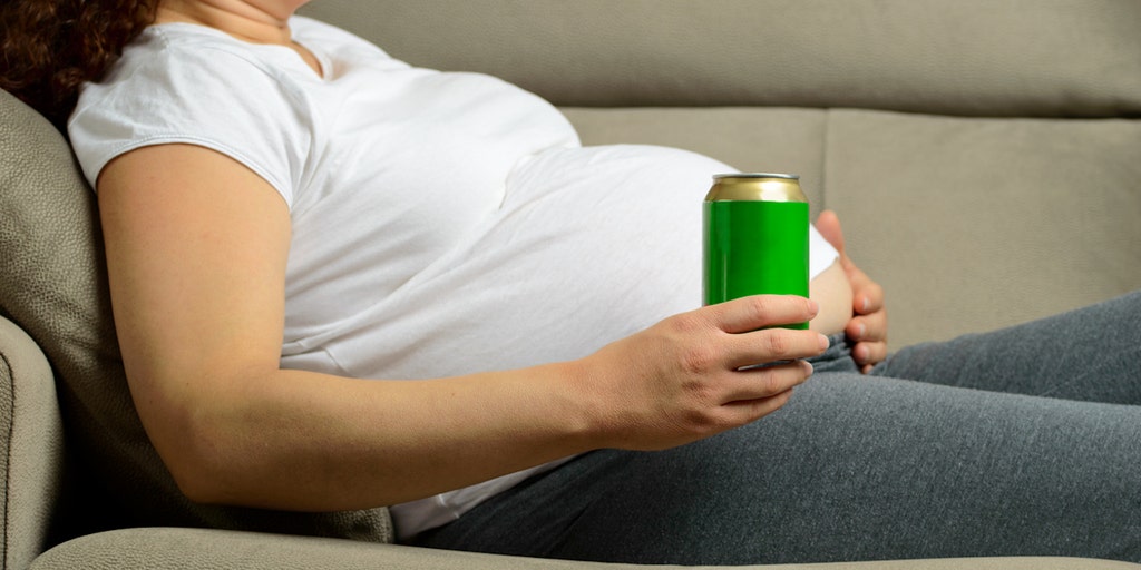 Aspartame and autism: Drinking diet soda amid pregnancy linked to diagnosis in male offspring, says study - Vimarsana News