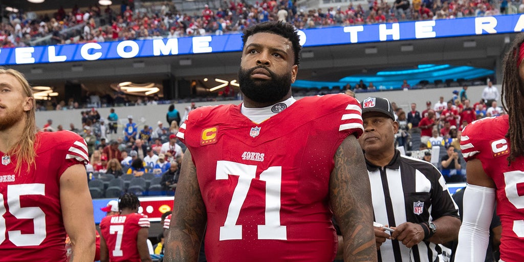 49ers' Trent Williams punches Giants player, avoids ejection