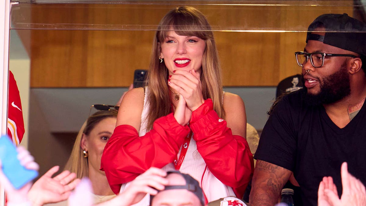 Taylor Swift smiles