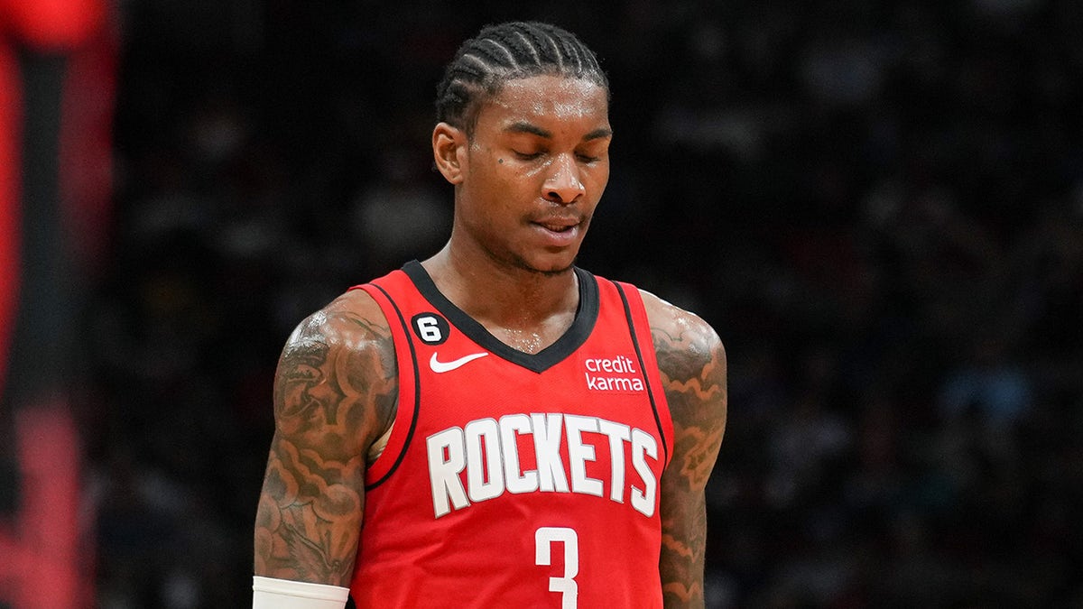 Rockets Kevin Porter Jr. allegedly fractured girlfriend s neck in