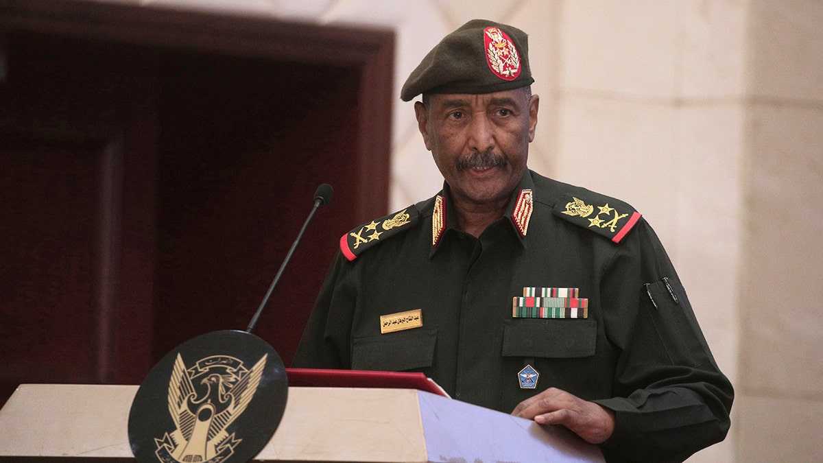 South Sudan's president meets with Sudan's top military official in Juba 1 Sudans Army chief Gen. Abdel-Fattah Burhan