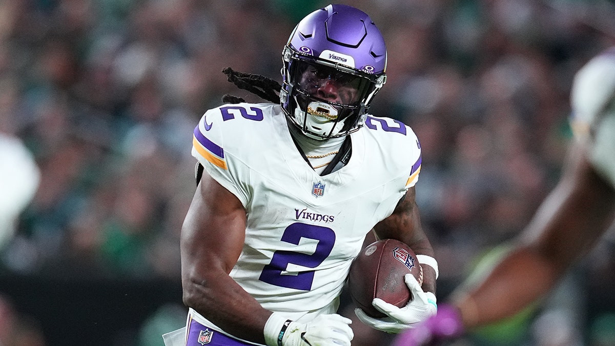 Vikings Coach Sends Stern Message To Alexander Mattison