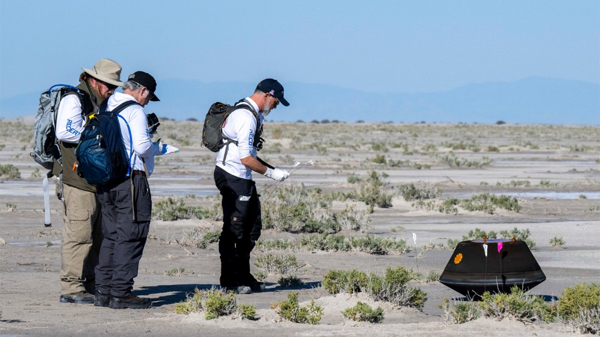 Asteroid capsule retrieval team