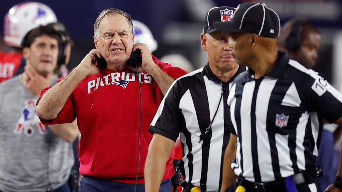 Patriots' Bill Belichick Delights Fans With Demeanor As He Slams ...