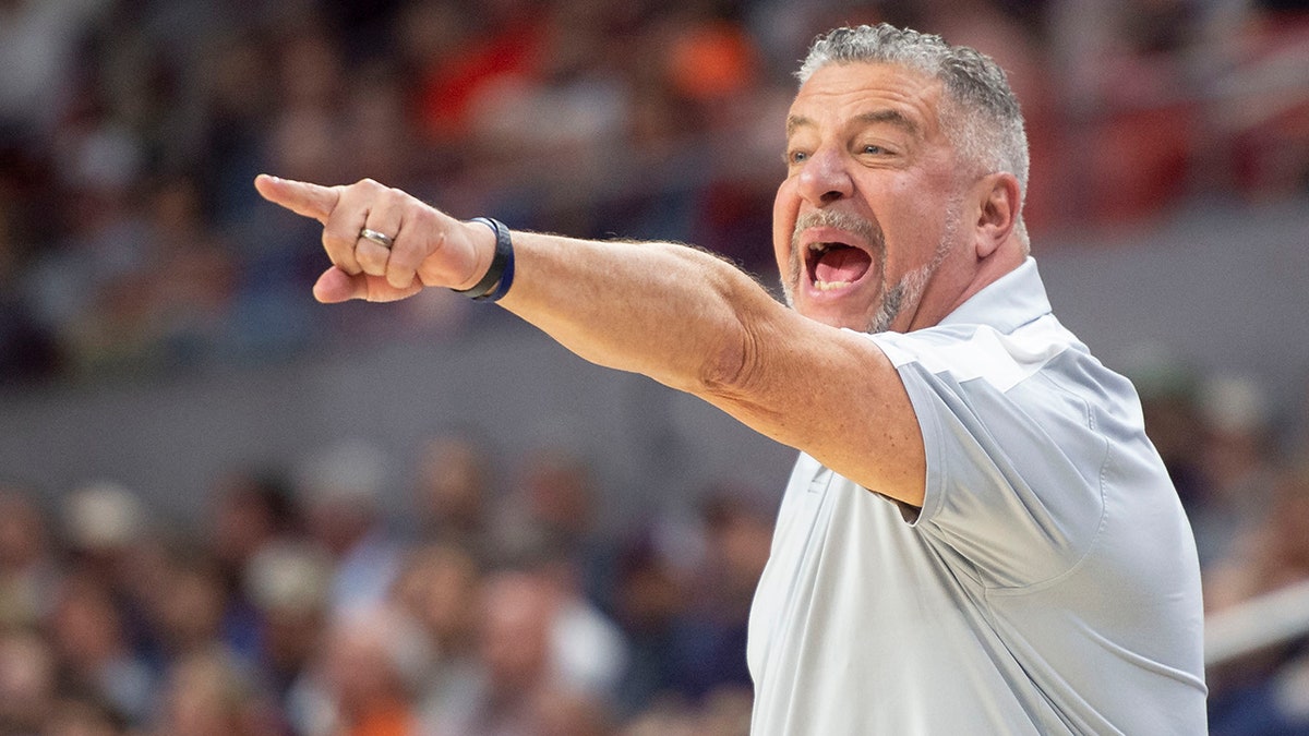 Bruce Pearl vs Ole Miss