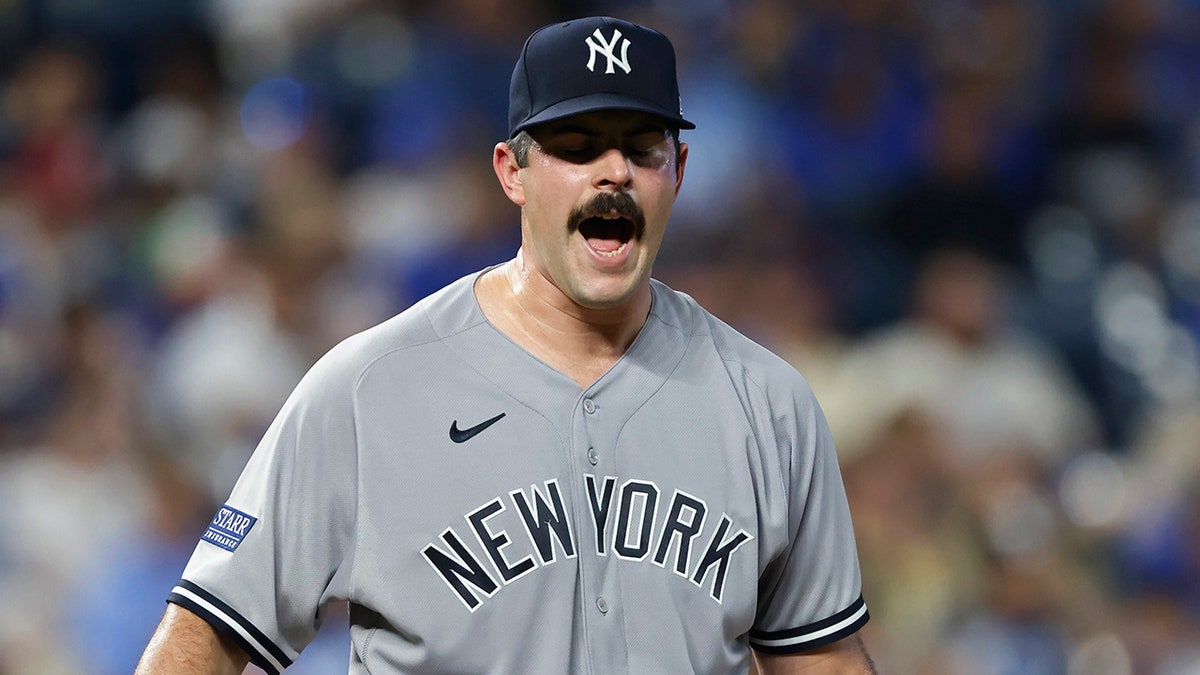 Carlos Rodon reacts