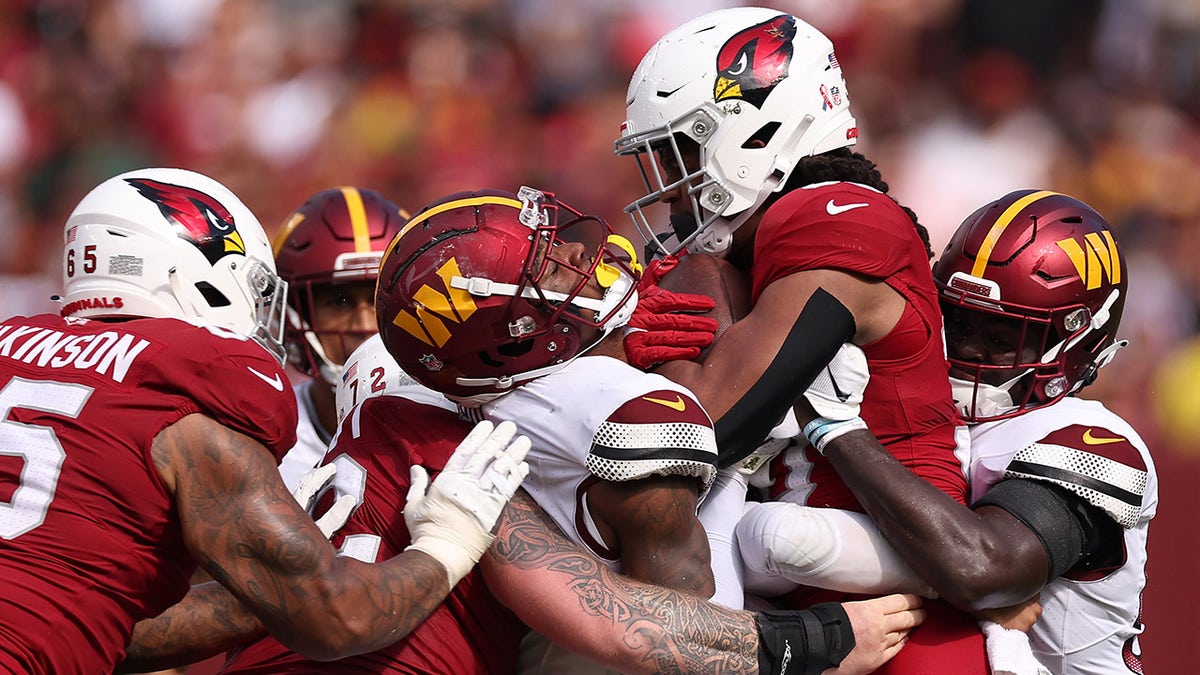 Cardinals fall to Washington Commanders, 20-16, in Jonathan Gannon's  coaching debut