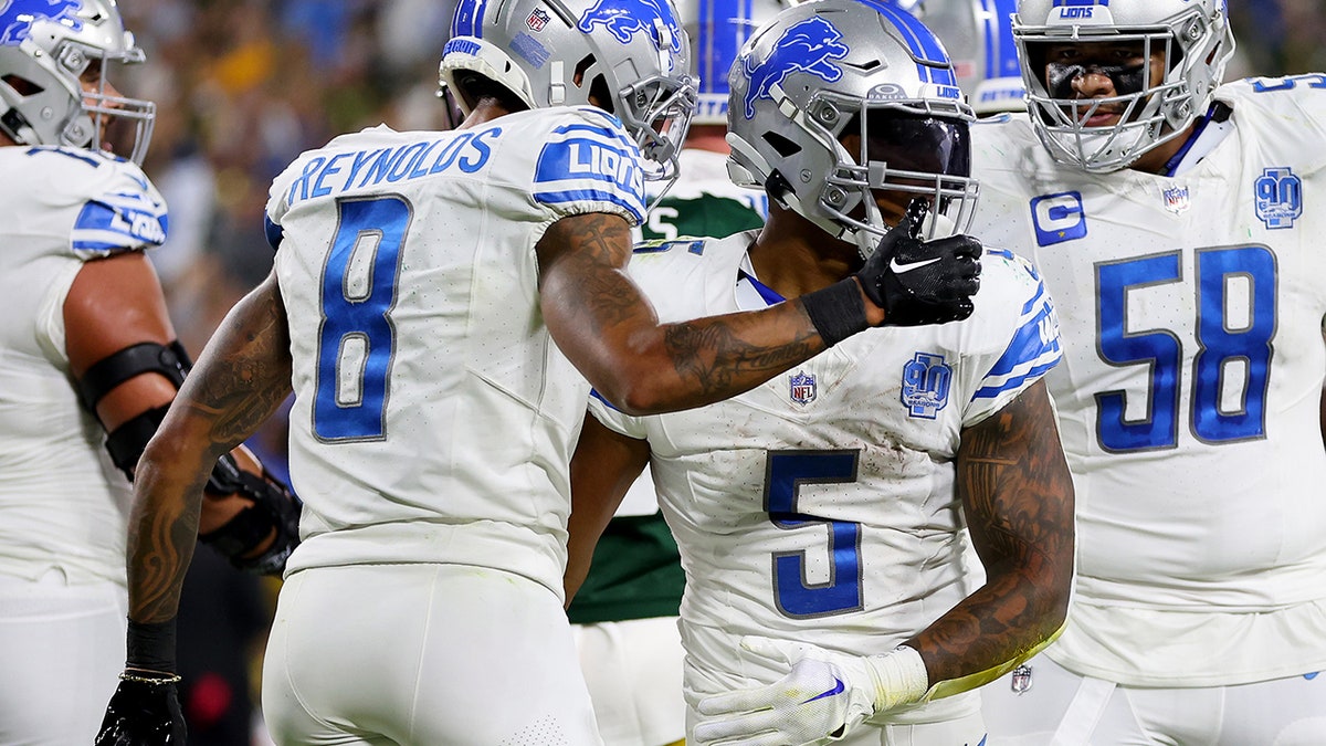 Lions Carve Up Packers Behind David Montgomery's 3 Touchdowns, 121 ...